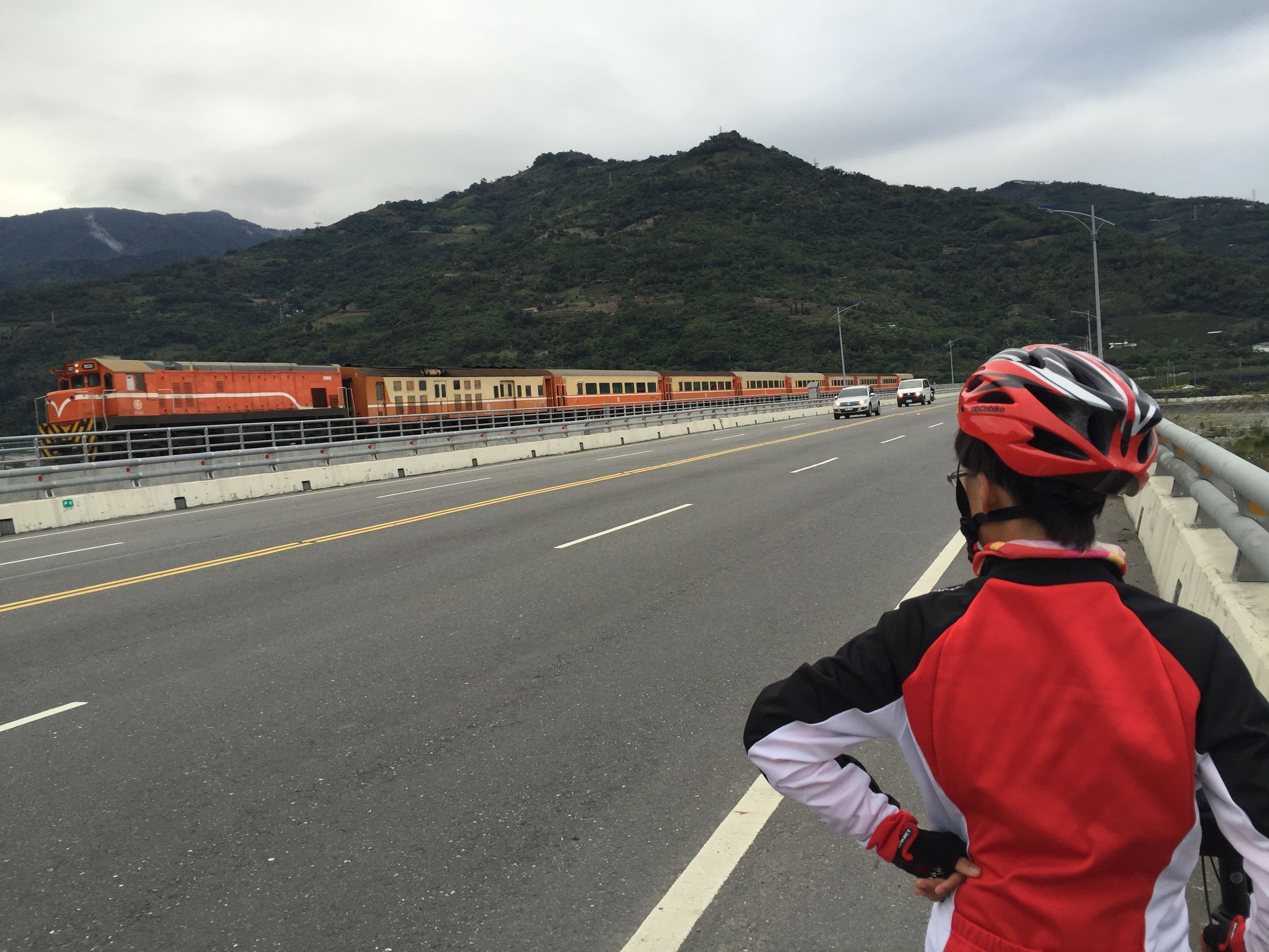 共享单车人人都能骑,共享单车人人都可以骑