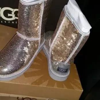 卖假ugg被抓,假ugg被查处