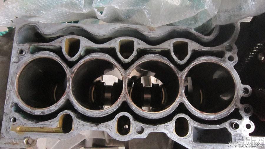 宝马320li发动机烧机油怎么修,宝马320i发动机抖动冒蓝烟