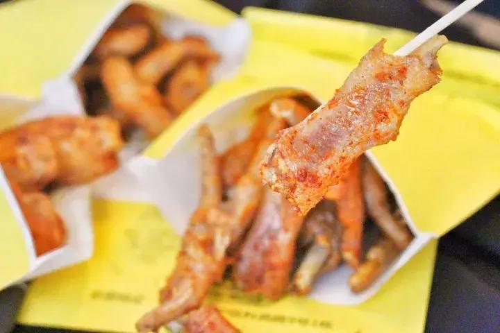 这家“鸡店”让小姑娘都梦魂萦绕,大放豪言要做南宁“爪爪”NO.1