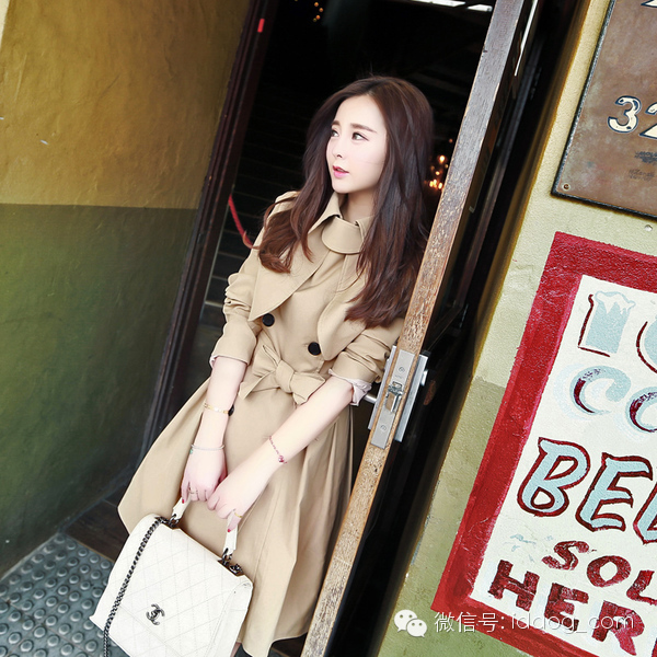 春天女士风衣简单大气,薄款风衣女运动