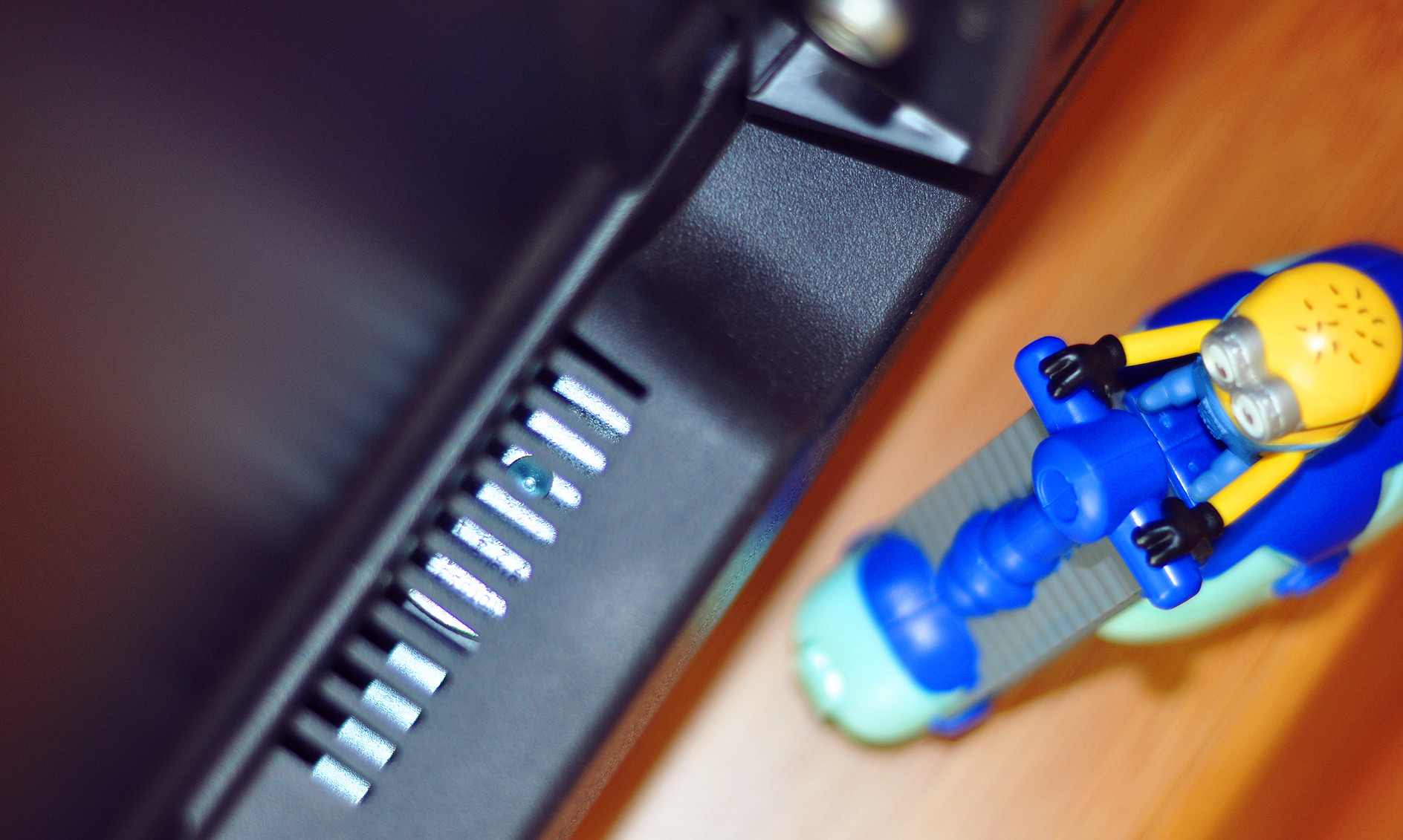 小米电视4a32英寸值不值得买,小米电视4a和4c全面屏的区别32寸