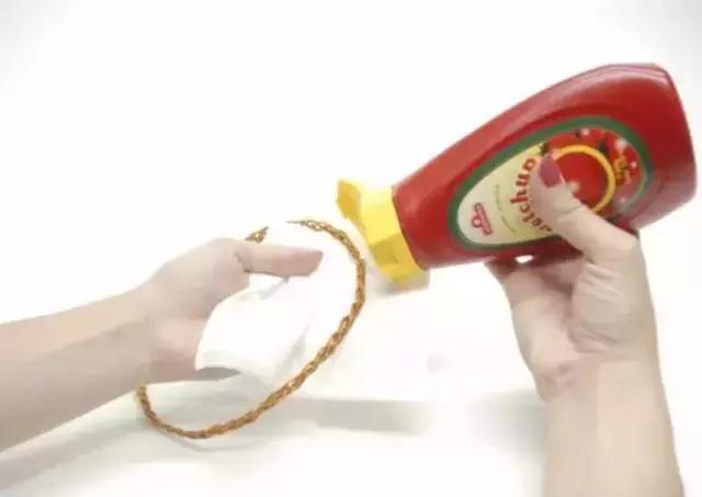 首饰脏了在家怎样清洗,首饰脏了怎么来清洗