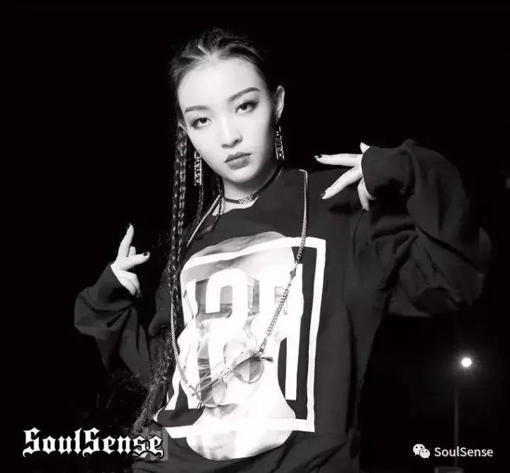 从《中国有嘻哈》rapper的服饰，看2017秋季服饰搭配