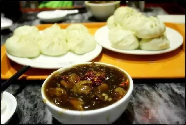 一咬满嘴油儿！北京最好吃的包子铺全在这！