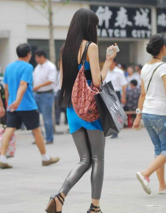 这样的袜子你还会穿吗,这样的袜子谁敢穿出去啊