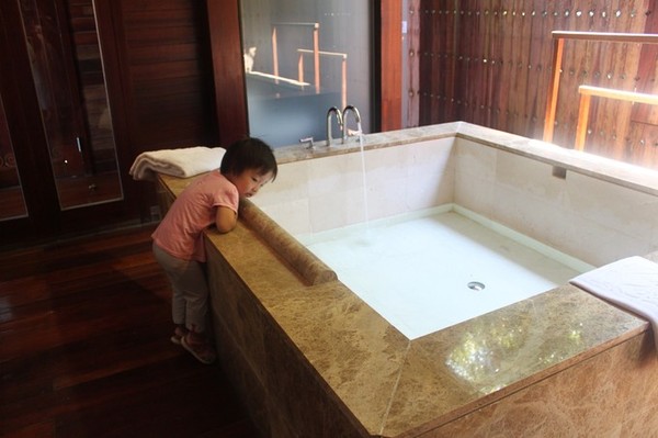 三亚海边亲子旅游攻略,亲子游三亚海边旅行攻略