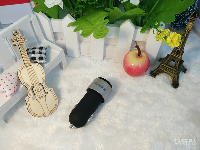 你驾驶,她帮你看风景