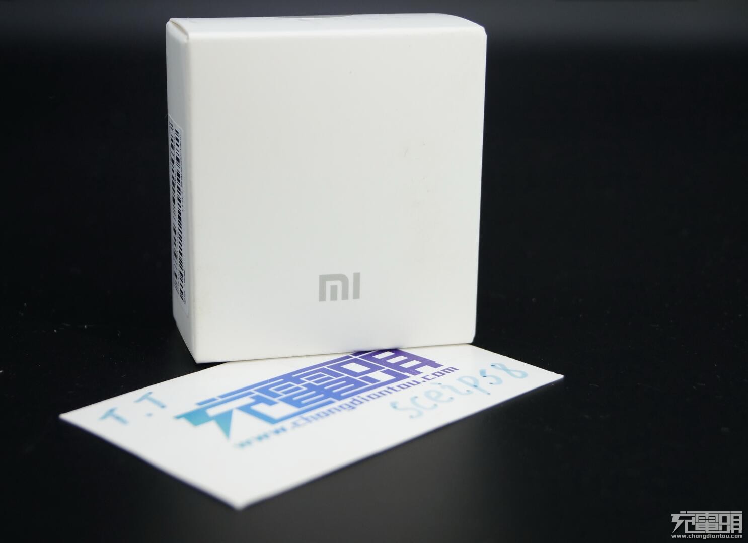 小米gan充电器65w拆解,小米65w双口充电器拆解