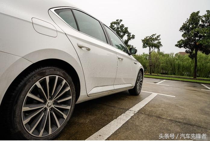 大掀背轿车推荐,实用的掀背车型有哪些