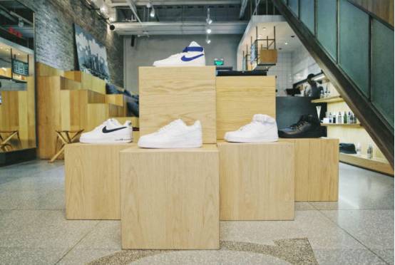 穿很潮去买手店,穿潮流约女神魔都潮流买手店指南