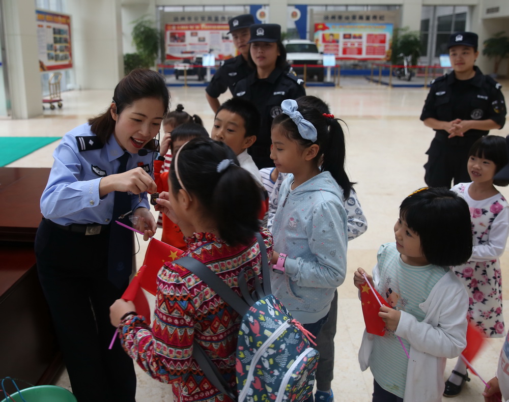 警娃托管中心接娃,警娃托管服务