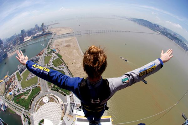 广州塔蹦极233米多少钱,世界上最高的10个蹦极是哪10个