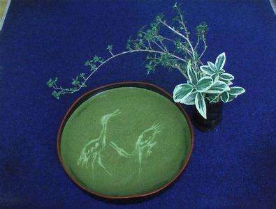 点茶，能如咖啡般出奶花，比魔术神奇！如何利用茶叶美容才有效