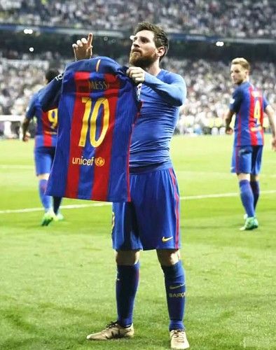 在巴萨散步踢球的球王梅西到阿根廷国家队跑动第一是怎么练成的？