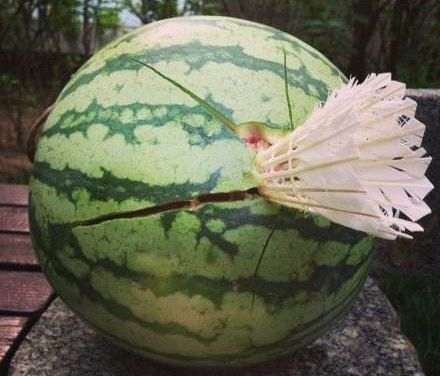 羽毛球运动伤治疗,羽毛球和网球哪个更容易受伤