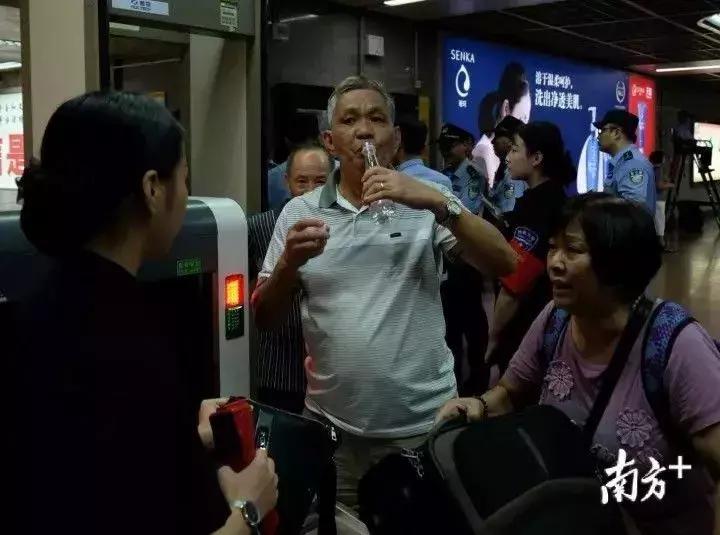 广州地铁淘金站安检,广州地铁安检升级车站