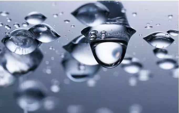 「面膜小知识」敷完面膜后涂霜会搓泥怎么办?