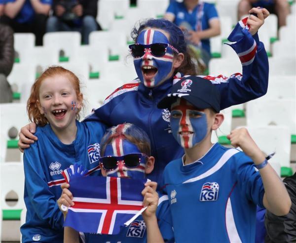 2018世界杯冰岛男足,冰岛33万人能进世界杯