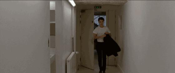 要说尺度,法国片有时比日本片更百无禁忌!