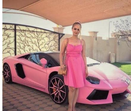 迪拜网红两姐弟叫啥,迪拜十大网红