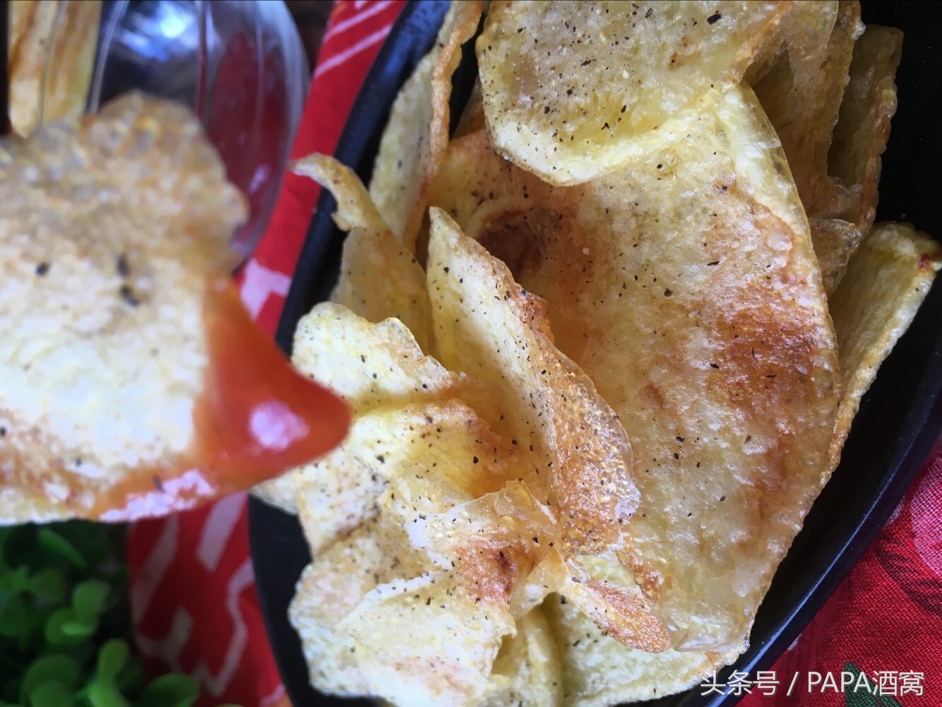 烤箱薯片家庭自制做法,今日美食自制薯片嘎嘣脆