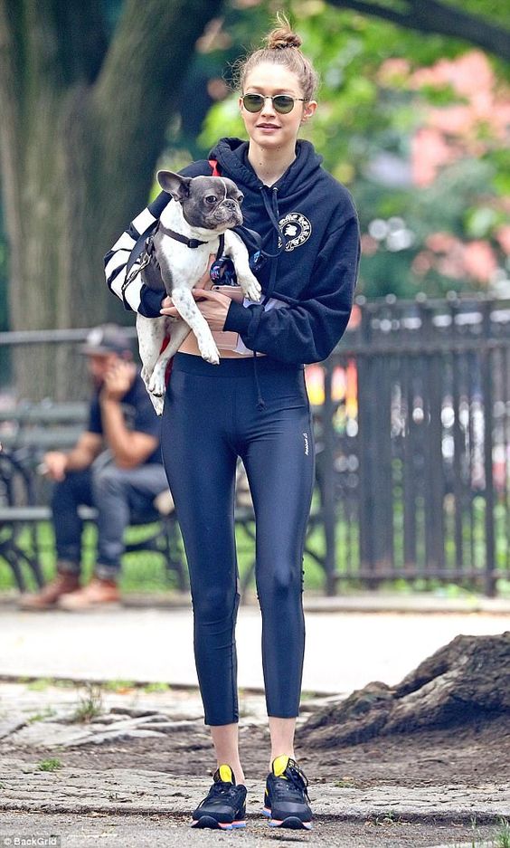 如何雕刻手臂肌肉线条,练胳膊和腿部肌肉的动作