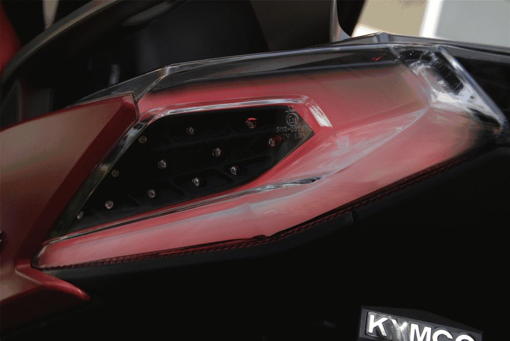 光阳400赛艇纪念版和普通版区别,光阳赛艇400对比宝马c400x