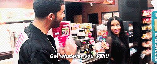 就用30块钱狂收当季爆款彩妆，“带货”女王们的梳妆台超魔性！