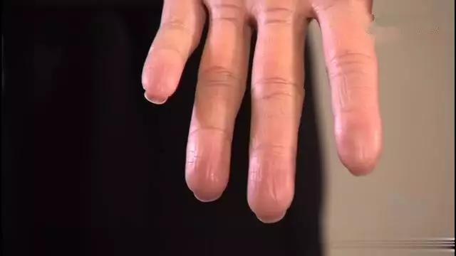 科比的手指詹姆斯的脚趾,科比的手指和脚趾