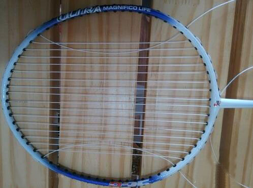 羽毛球拍穿线方法及视频,羽毛球拍穿线如何跟穿线师说