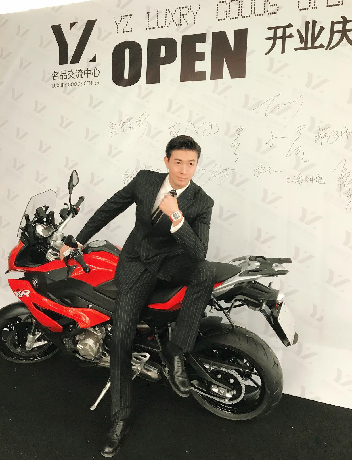 YZ名品交流中心,一场与“与名品碰撞”的时尚约会