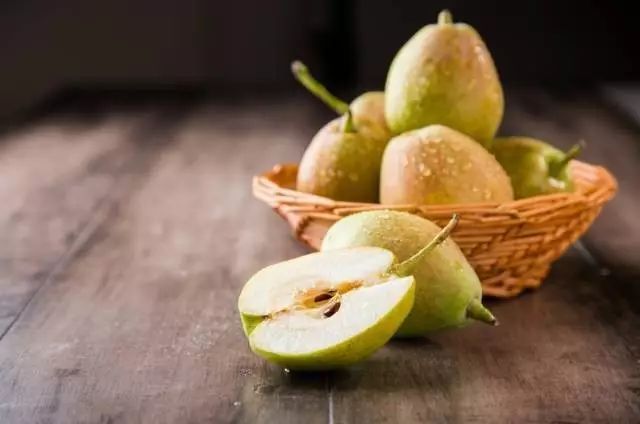 *疆新**库尔勒香梨：秋日滋阴去燥的宠儿