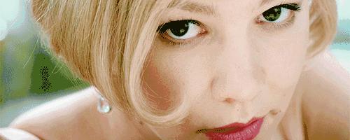 机车与婚纱,机车与跑车比赛