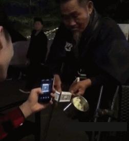 朋友圈晒旅行照的女生,美女朋友圈晒旅游照