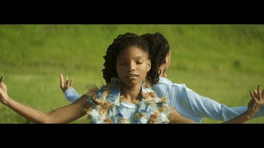 颜值低下“黑人姐妹花”当红时尚宠儿，聪明的从模仿Beyoncé开始