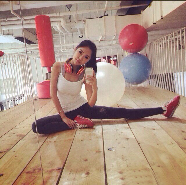 四位女主持人哪位最漂亮,体育最漂亮女主持人