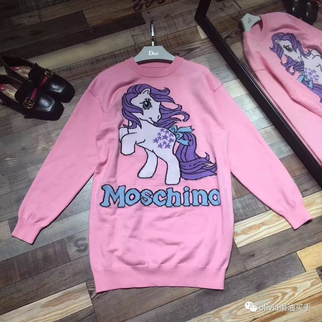 moschino秋冬服装,moschino女装t恤