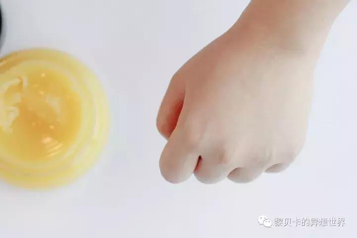 长痘过敏,换季皮肤长痘怎么办用什么药膏