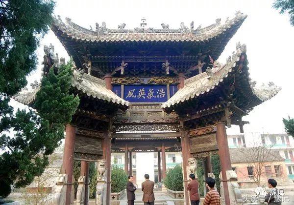 河南胡辣汤江湖：北舞渡和逍遥镇，谁是正宗？