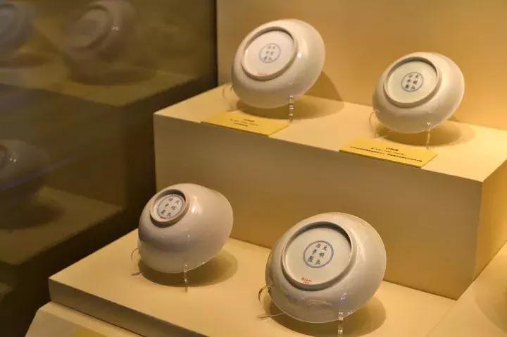 都告诉你们别把故宫挤爆了你们还是挤爆了