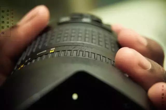 镜头尾部字母代表什么意思,镜头上的数字是什么意思