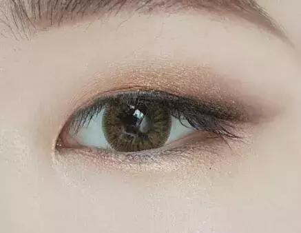 单眼皮厚眼皮推荐的眼影,适合单眼皮的大牌眼影