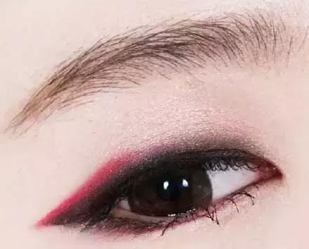 单眼皮厚眼皮推荐的眼影,适合单眼皮的大牌眼影