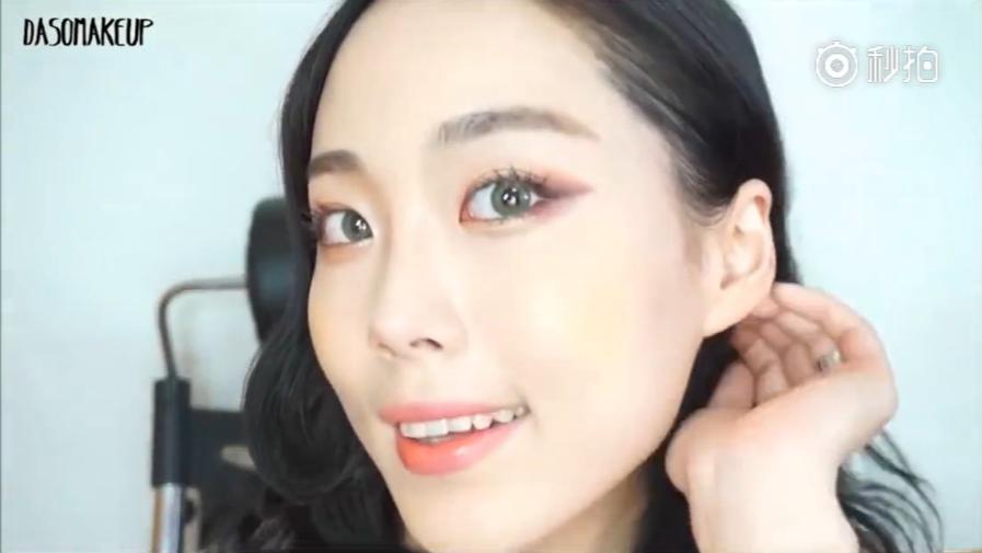 吸睛化妆技巧,吸睛妆容教程