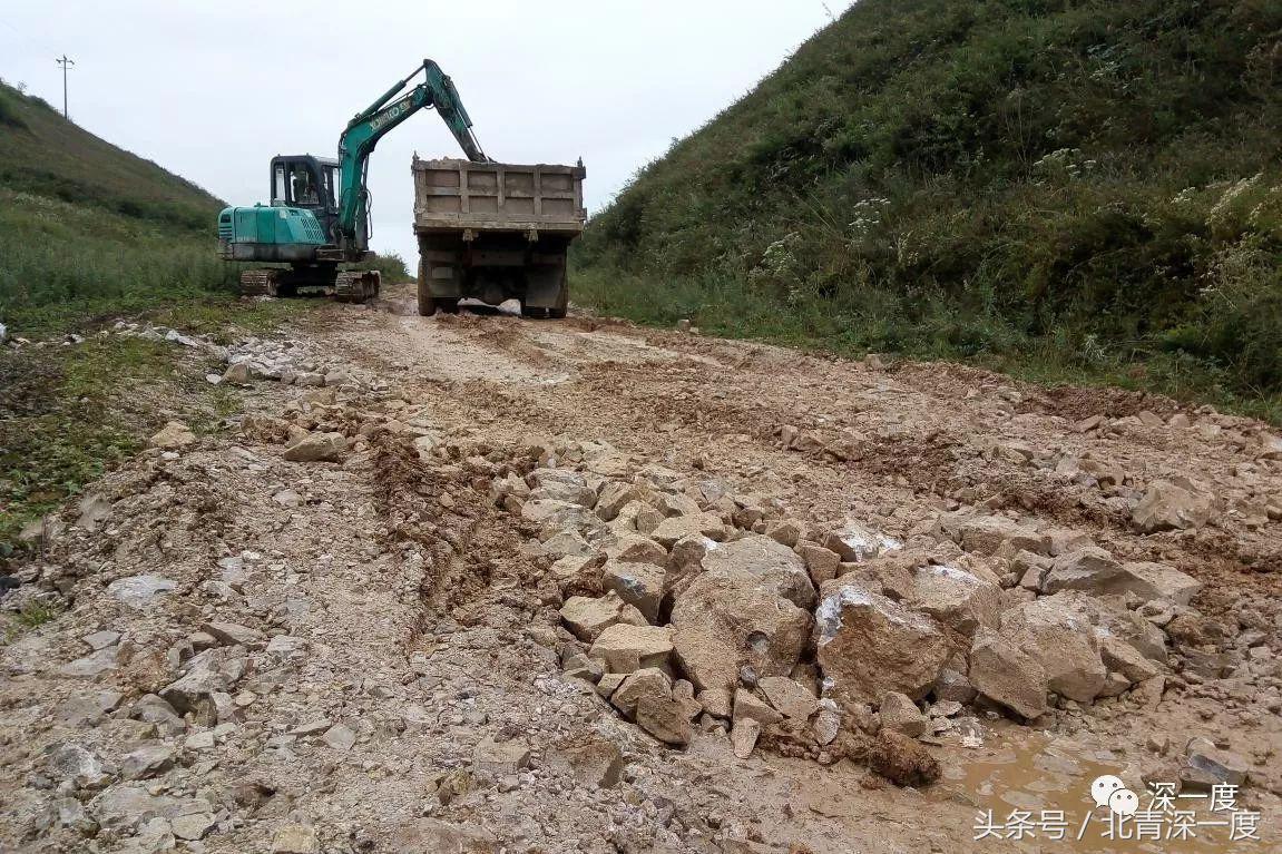 鹿晗泥坑,鹿晗在泥坑里