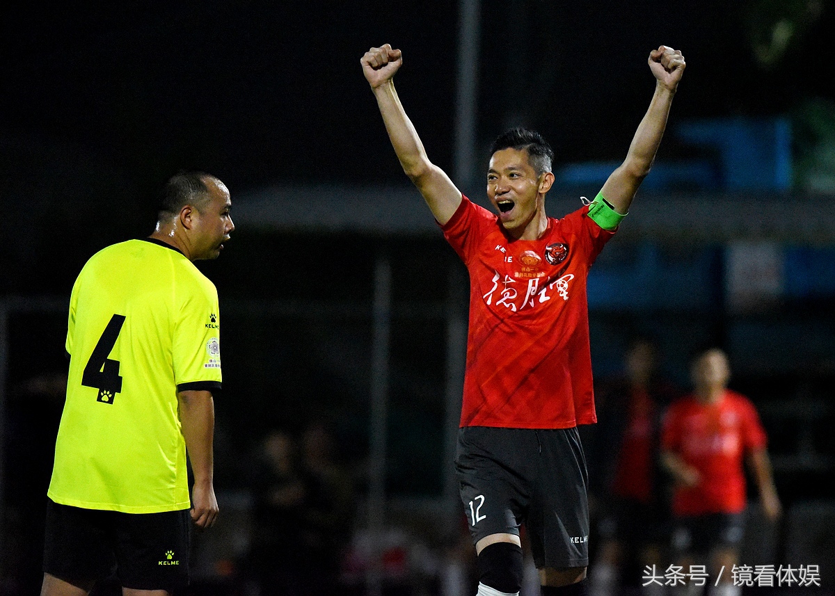 2017镜看体娱与佛山体育的50瞬间｜与巴萨球员偶遇与草根球星并肩