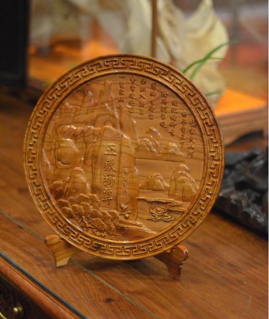 复式进门正对楼梯化解图,复式楼大门对楼梯怎么化解