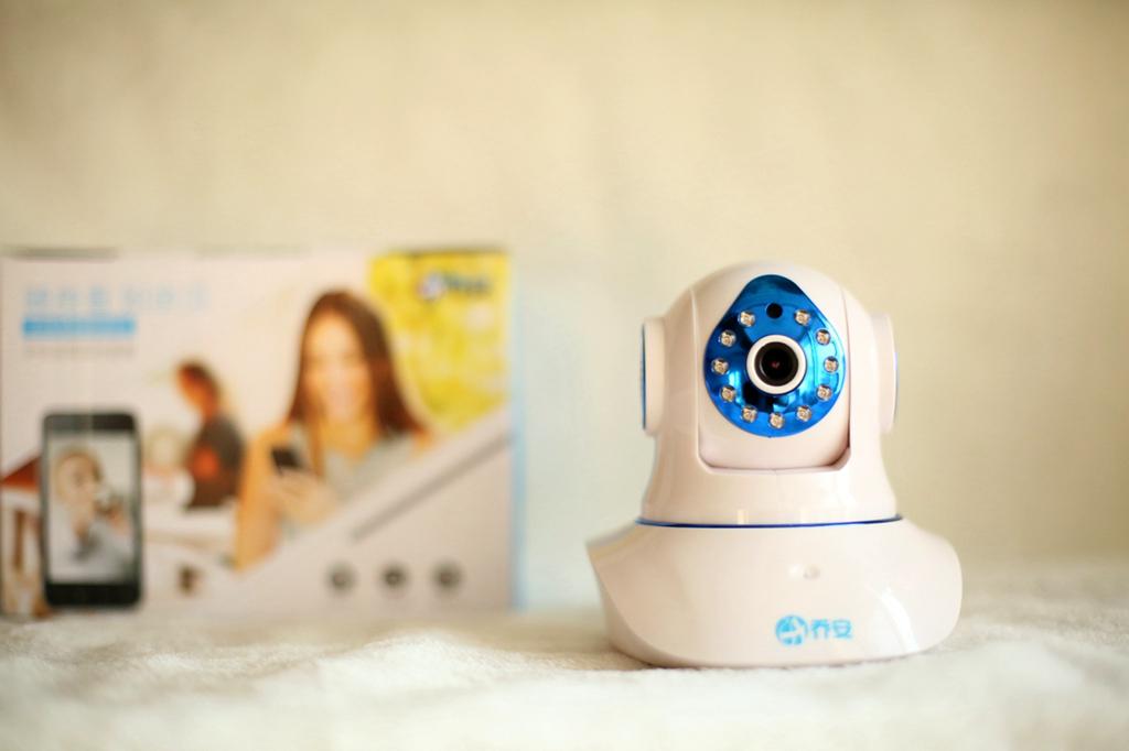 随身看如亲见，乔安居家小卫士