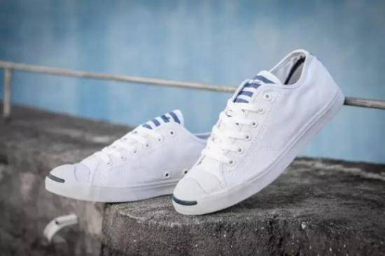 经典的帆布鞋这样搭配最舒服,春夏必备帆布鞋超百搭